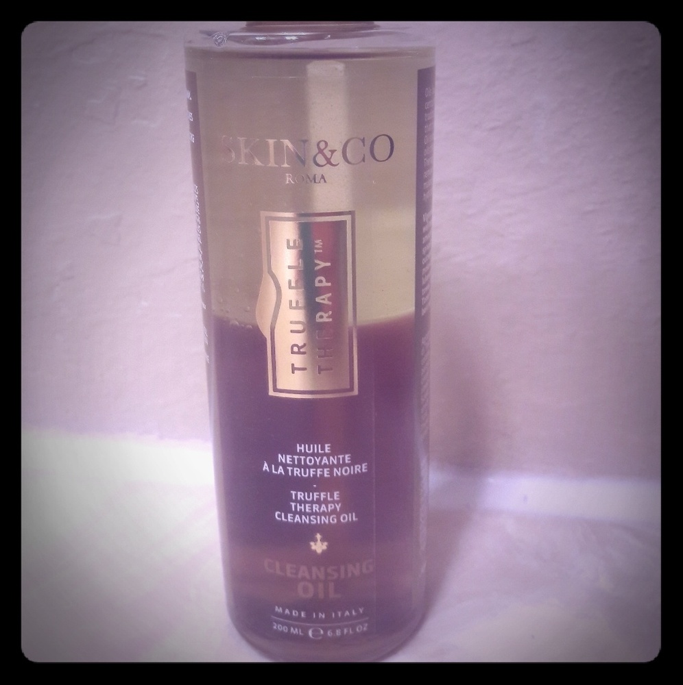 Skin&Co. Truffle Therapy Cleansing Oil